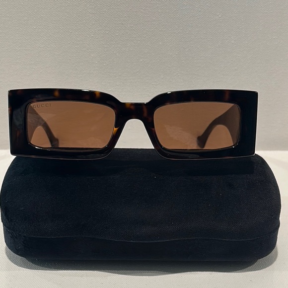 NWT Gucci Square Havana Brown Sunglasses all inclusive with Case and Dustbag. - Picture 1 of 10